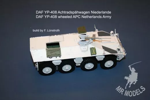 MR - 35081 DAF YP-408 Achtradspähwagen Niederlande